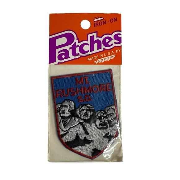 Vintage Voyager Mount Rushmore S.D. Embroidered Iron On Patch Emblem Souvenir - Picture 1 of 6